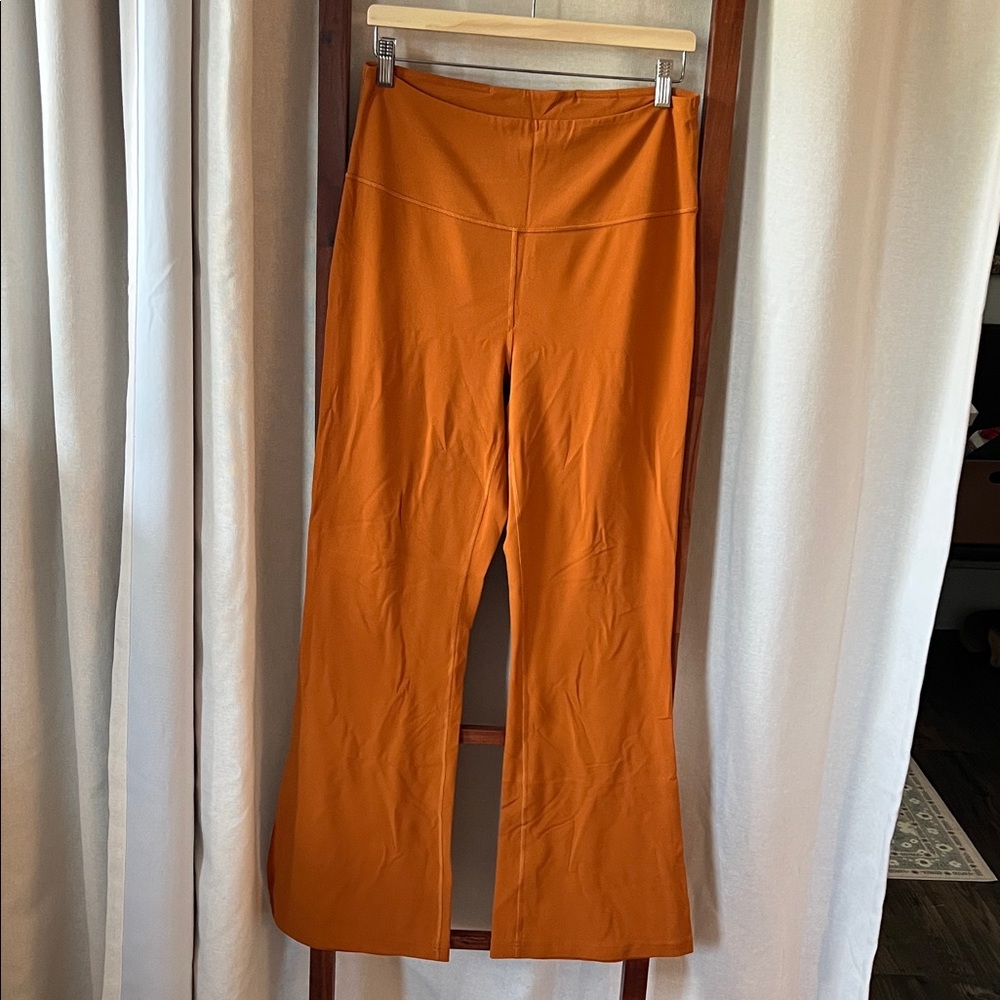Lululemon Groove Pant - Roasted Orange - 12